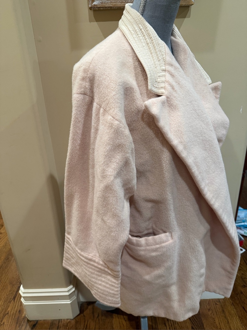 Gianni Versace Vintage Women's Blush Pink Open Front Robe- XL- Wool & Silk
